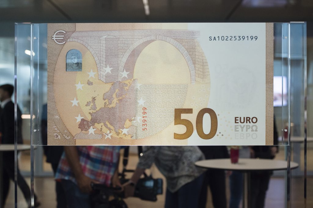 50 Euro back (4853x3230)